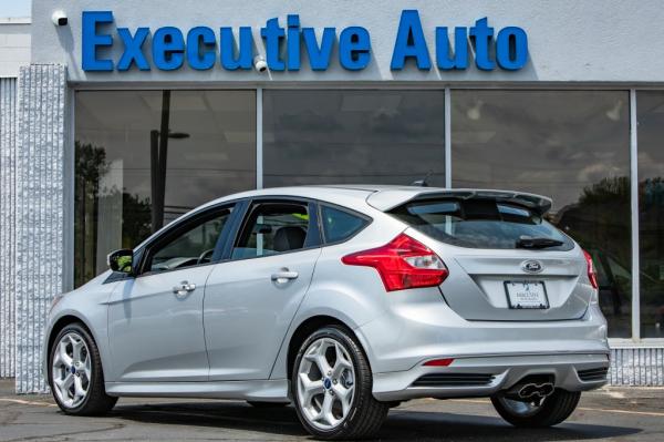 Used 2014 FORD FOCUS ST ST