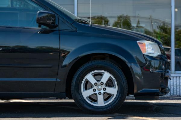 Used 2012 DODGE GRAND CARAVAN S SXT