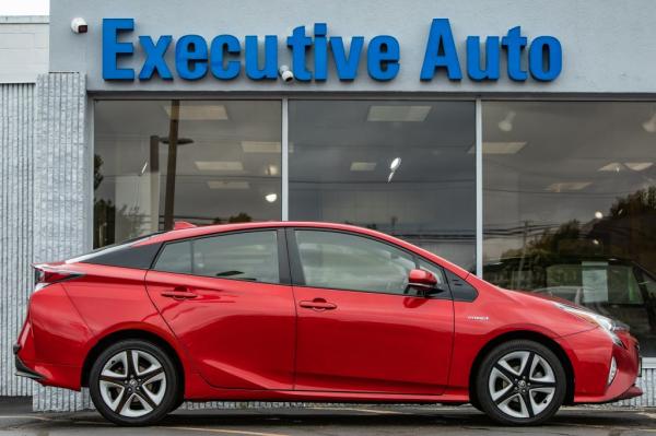 Used 2017 Toyota PRIUS III TOUR Three Touring