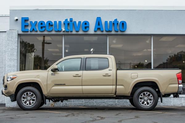 Used 2017 Toyota TACOMA SR5 DOUBLE CAB SR5