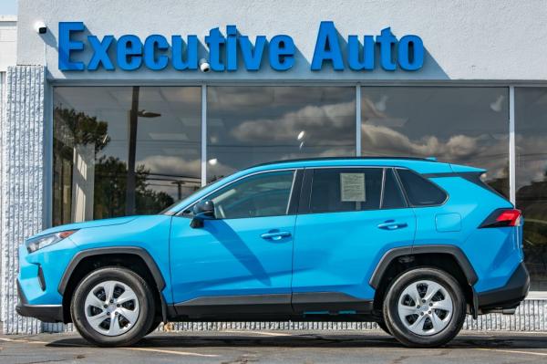 Used 2019 Toyota RAV4 LE LE