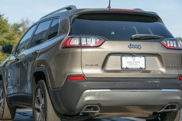 Used 2019 JEEP CHEROKEE LIMITED