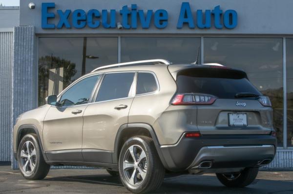 Used 2019 JEEP CHEROKEE LIMITED