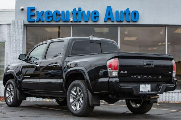 Used 2018 Toyota TACOMA LTD DOUBLE CAB ltd