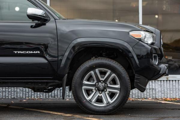 Used 2018 Toyota TACOMA LTD DOUBLE CAB ltd