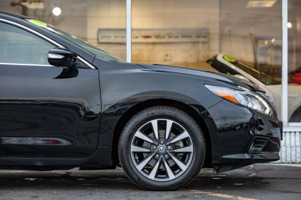 Used 2016 NISSAN ALTIMA SL 25sl