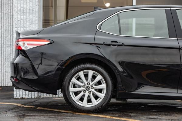 Used 2019 Toyota CAMRY LE LE