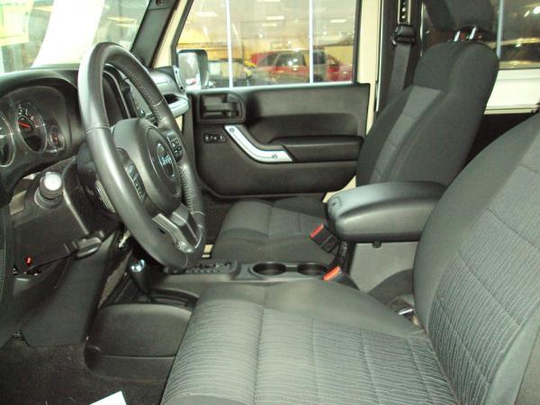 Used 2011 JEEP WRANGLER SAHARA