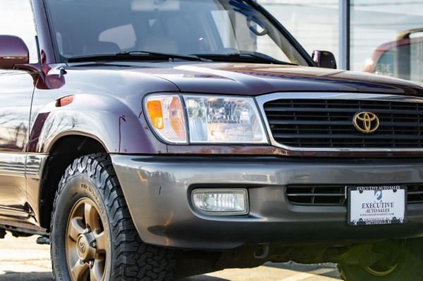 Used 2000 Toyota LAND CRUISER SUV