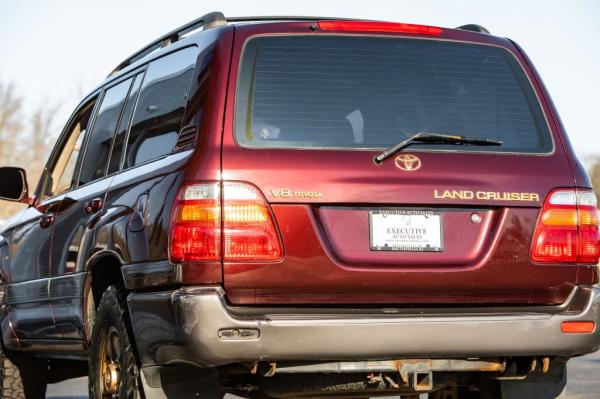 Used 2000 Toyota LAND CRUISER SUV