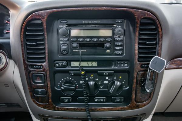 Used 2000 Toyota LAND CRUISER SUV