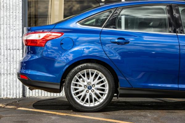 Used 2012 FORD FOCUS SEL SEL