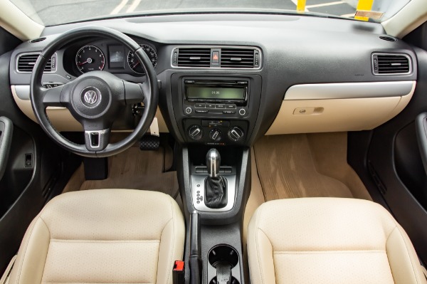 Used 2013 VOLKSWAGEN JETTA SE SE