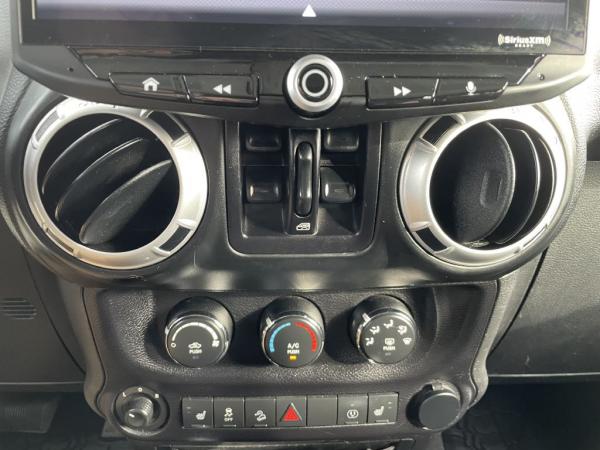 Used 2014 JEEP WRANGLER UNLIMI SAHARA