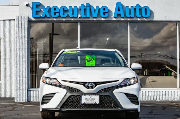 Used 2020 Toyota CAMRY SE SE