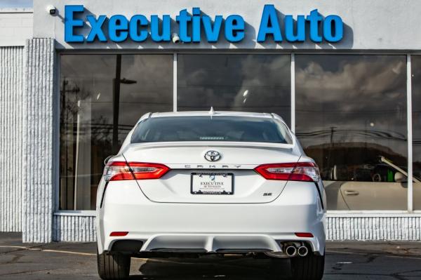 Used 2020 Toyota CAMRY SE SE