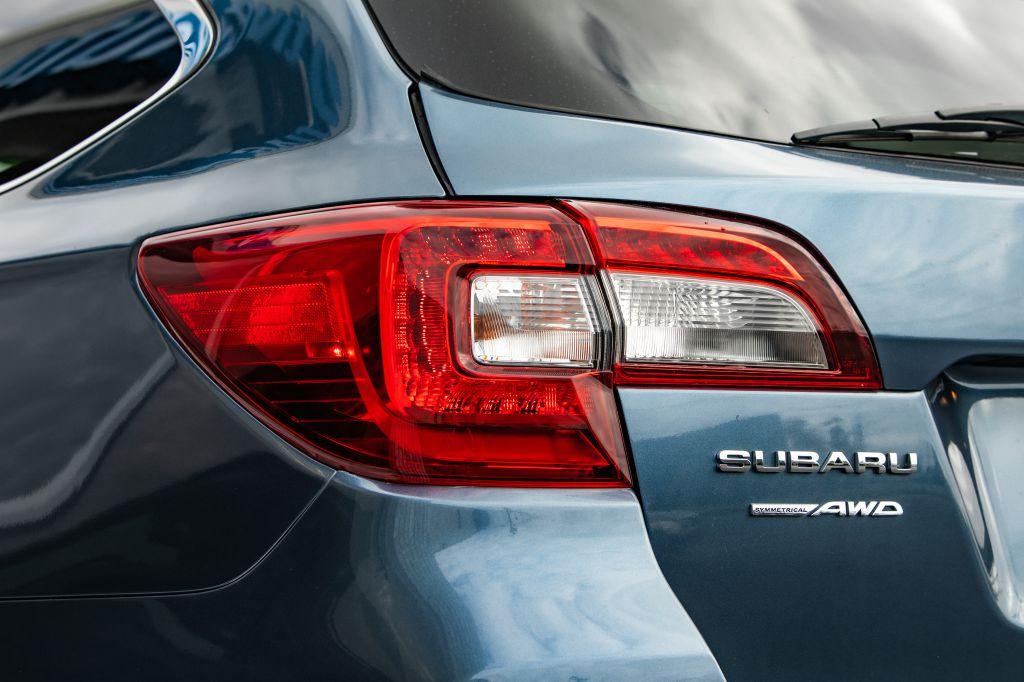 Used 2017 SUBARU OUTBACK 2.5I PREMIUM For Sale (14,999) Executive