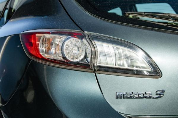 Used 2010 MAZDA 3 S