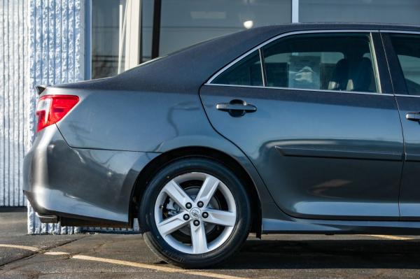 Used 2014 Toyota CAMRY SE SE