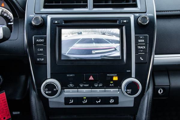 Used 2014 Toyota CAMRY SE SE