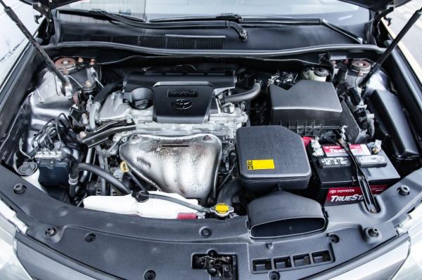 Used 2014 Toyota CAMRY SE SE