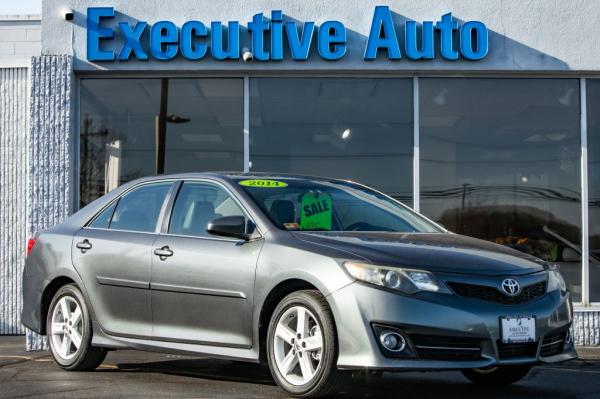 Used 2014 Toyota CAMRY SE SE