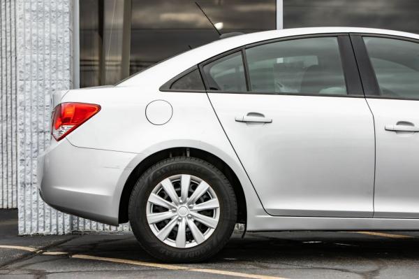 Used 2015 CHEVROLET CRUZE LS