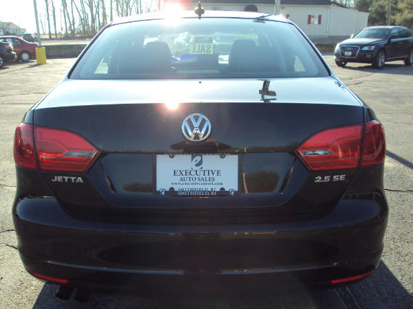 Used 2012 VOLKSWAGEN JETTA SE SE