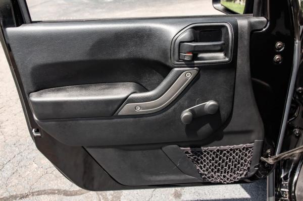 Used 2016 JEEP WRANGLER UNLIMI SPORT
