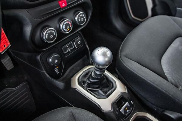 Used 2016 JEEP RENEGADE SPORT SPORT