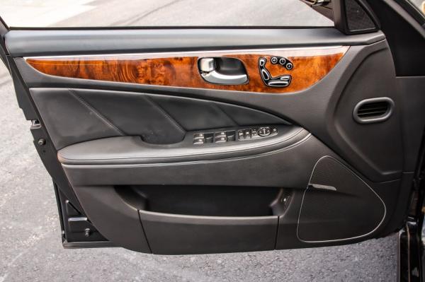 Used 2013 HYUNDAI EQUUS SIGNATURE