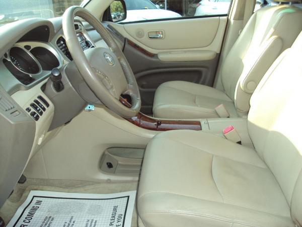 Used 2007 Toyota HIGHLANDER SPORT