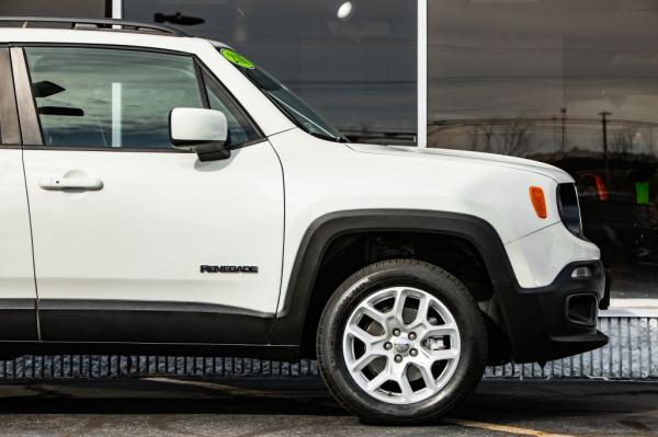 Used 2016 JEEP RENEGADE LATITUDE