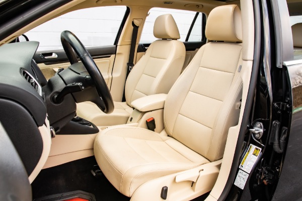 Used 2014 VOLKSWAGEN JETTA SE SE