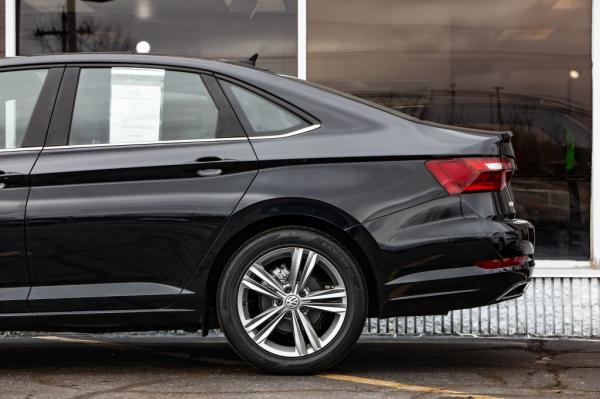 Used 2020 VOLKSWAGEN JETTA R Line R Line