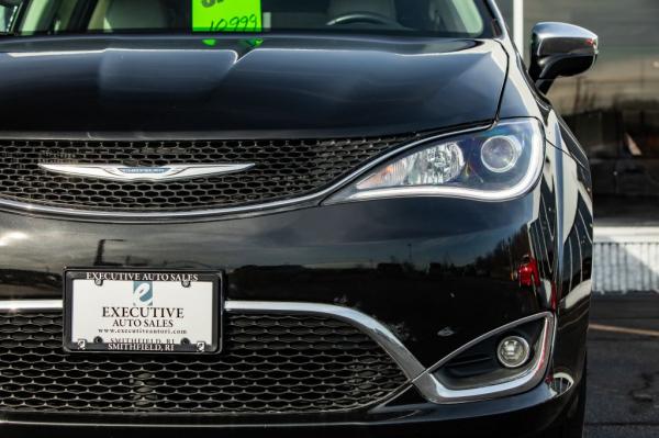 Used 2017 CHRYSLER PACIFICA LTD LIMITED