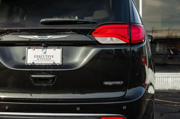 Used 2017 CHRYSLER PACIFICA LTD LIMITED
