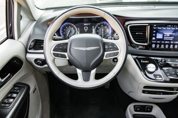 Used 2017 CHRYSLER PACIFICA LTD LIMITED