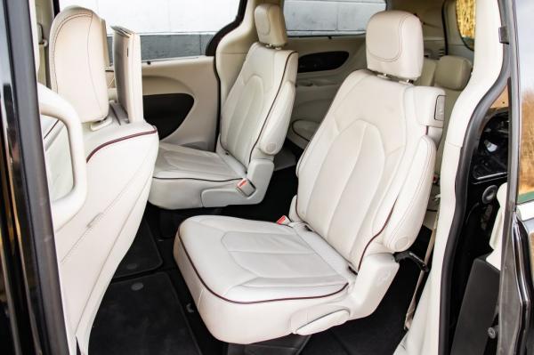 Used 2017 CHRYSLER PACIFICA LTD LIMITED