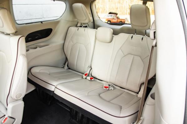 Used 2017 CHRYSLER PACIFICA LTD LIMITED