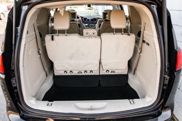 Used 2017 CHRYSLER PACIFICA LTD LIMITED