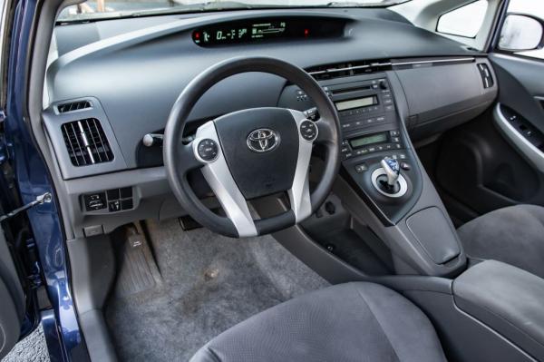 Used 2011 Toyota PRIUS II II