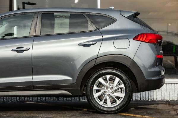 Used 2019 HYUNDAI TUCSON SE SE