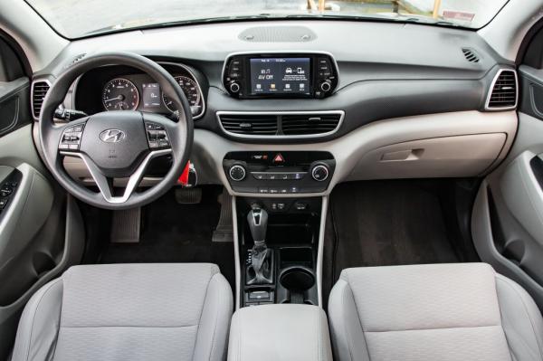 Used 2019 HYUNDAI TUCSON SE SE