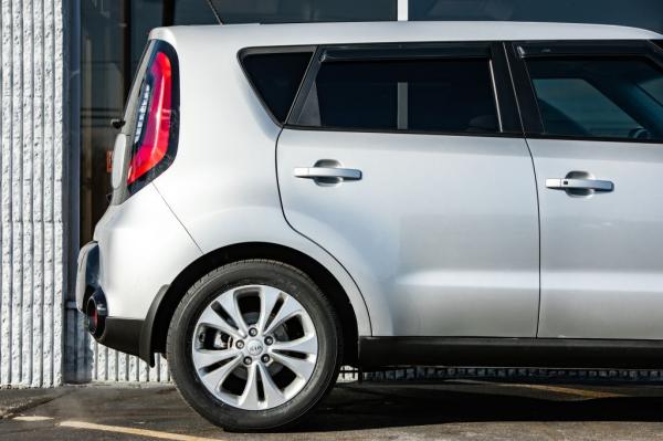 Used 2016 KIA SOUL + +
