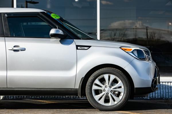 Used 2016 KIA SOUL + +