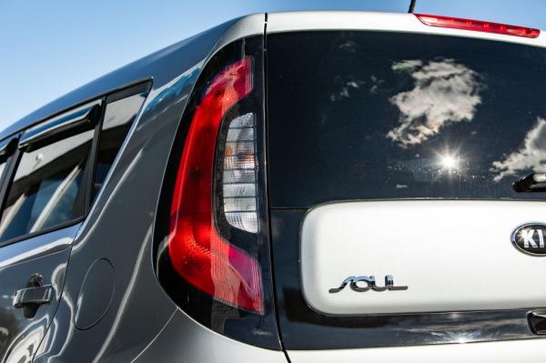 Used 2016 KIA SOUL + +