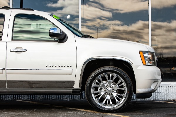 Used 2011 CHEVROLET AVALANCHE LTZ