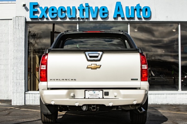 Used 2011 CHEVROLET AVALANCHE LTZ