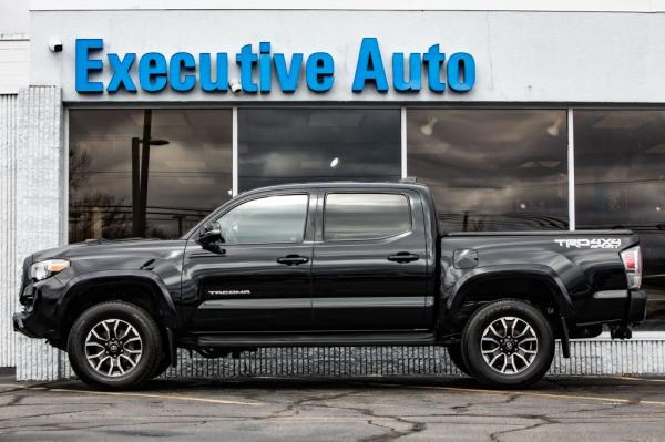 Used 2020 Toyota TACOMA DOUBLE CAB